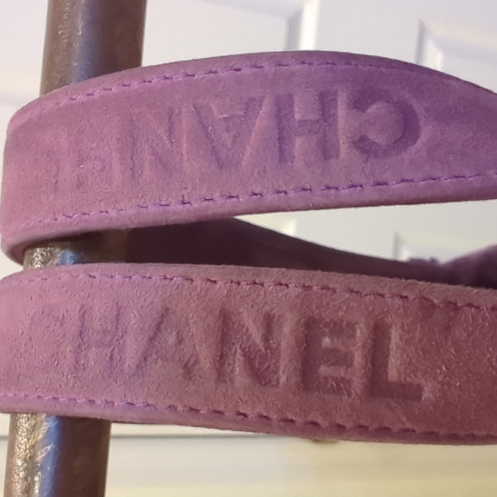 CHANEL Vintage Purple Shearling Mini Logo Handbag - Picture 12 of 13